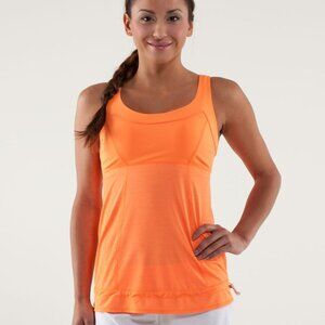 Lululemon Run: Ta Ta Topper in Pizzaz